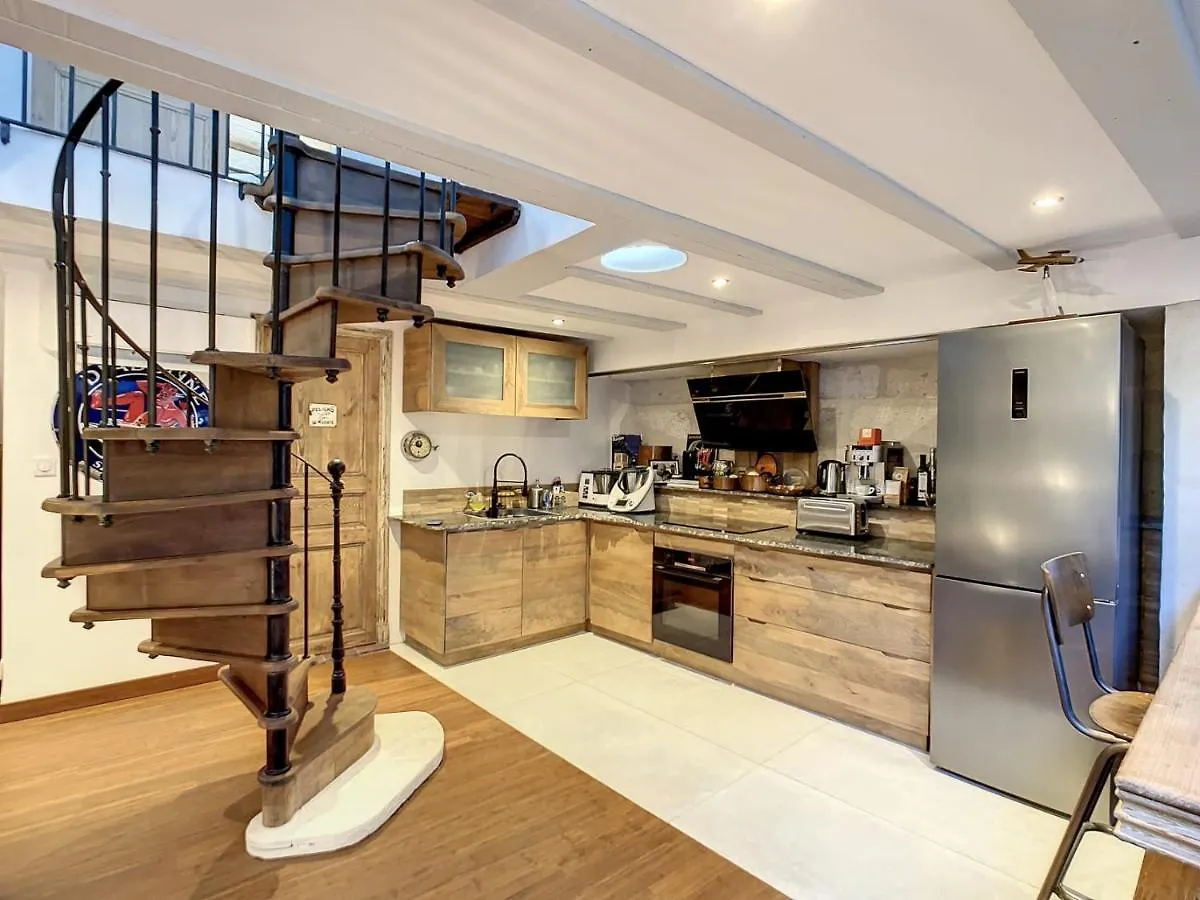 Pygmalion Appartement Avignon 0*,